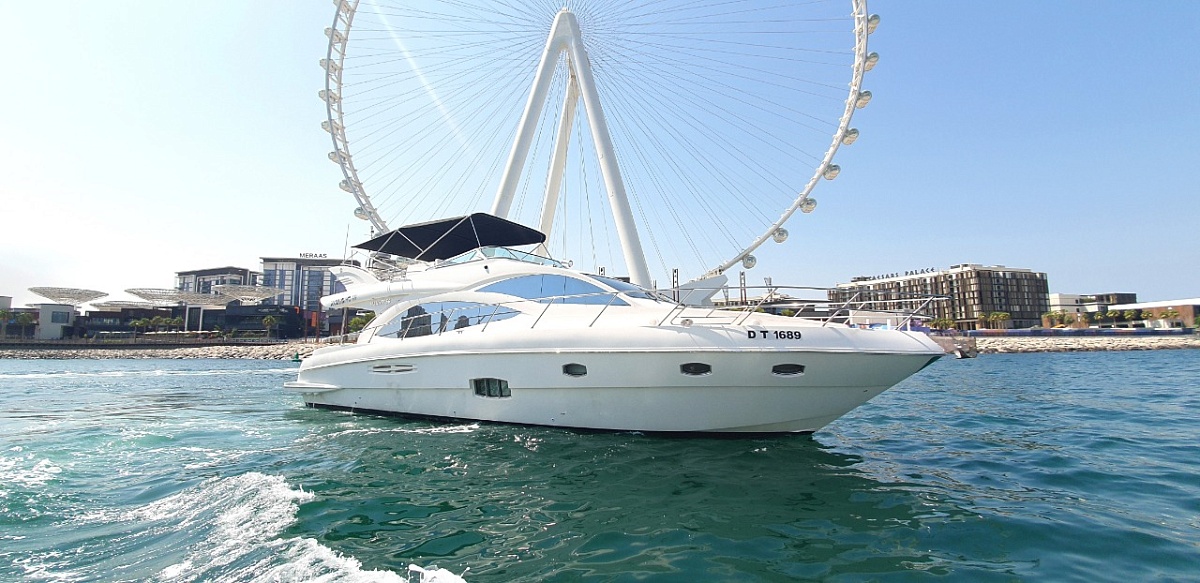 Аренда моторной яхты Majesty 56 XCLUSIVE III в Дубае